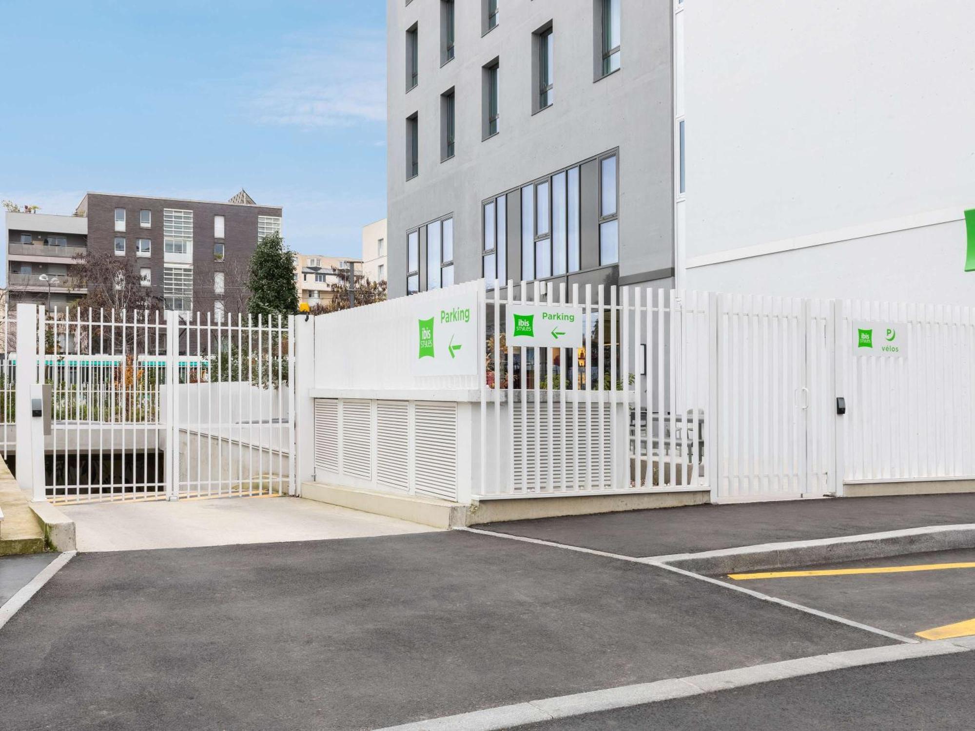 Ibis Styles Bezons Paris La Defense Hotel Bagian luar foto